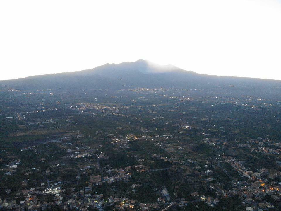 Uno Sguardo In Paradiso Acireale Buitenkant foto